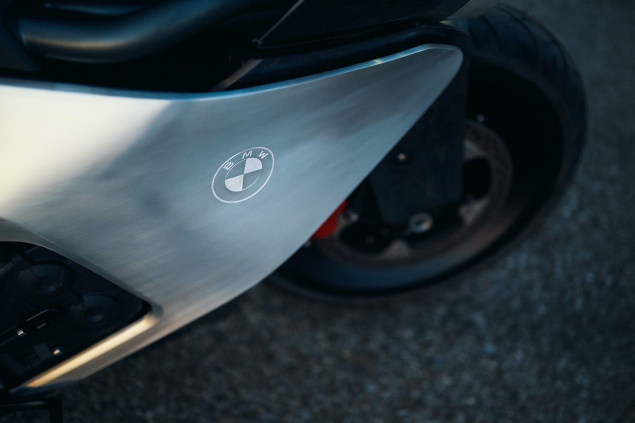 P90640441_highRes_bmw-motorrad-vision-